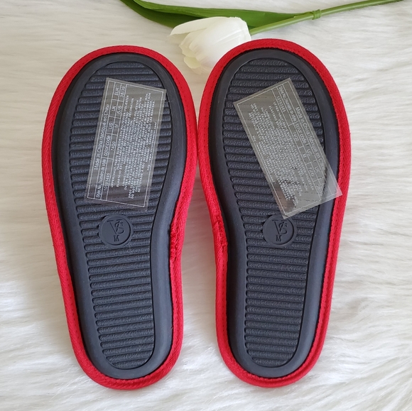 ❌Sold💕VS POM POM SLIPPERS SIZE M(7-8) - Picture 3 of 4